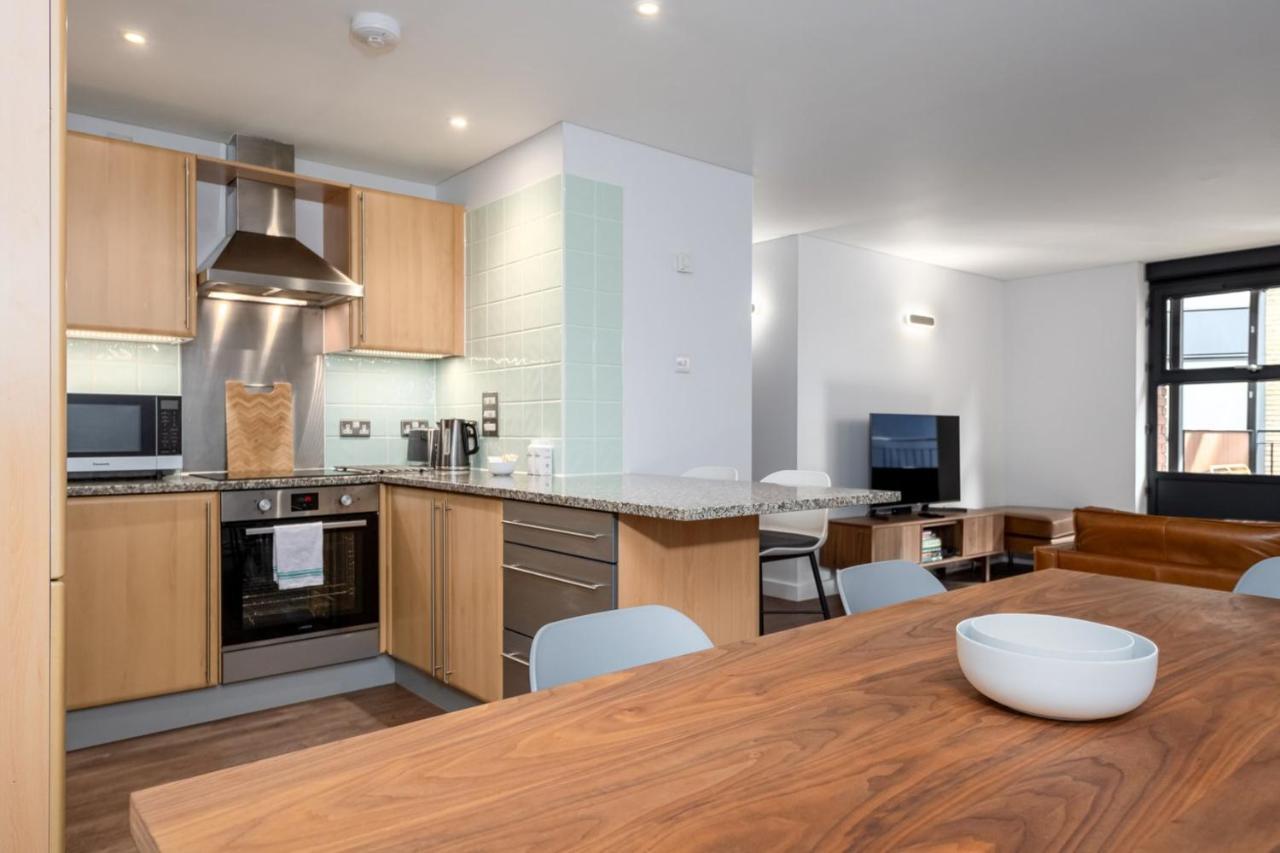 Modern & Spacious 2 Bedroom In Central ลอนดอน ภายนอก รูปภาพ