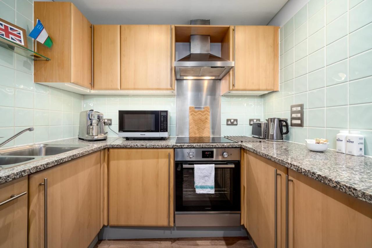 Modern & Spacious 2 Bedroom In Central ลอนดอน ภายนอก รูปภาพ