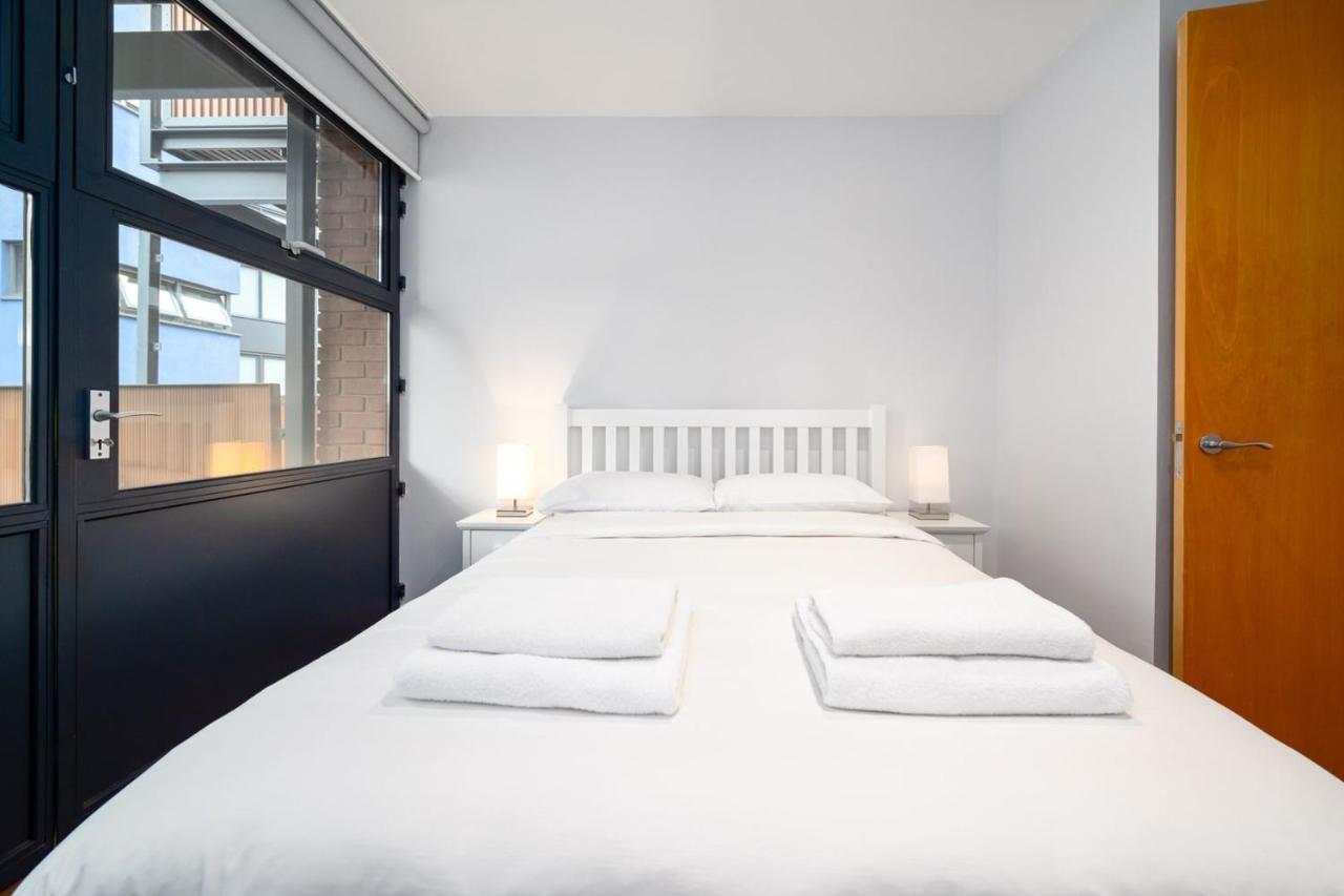 Modern & Spacious 2 Bedroom In Central ลอนดอน ภายนอก รูปภาพ